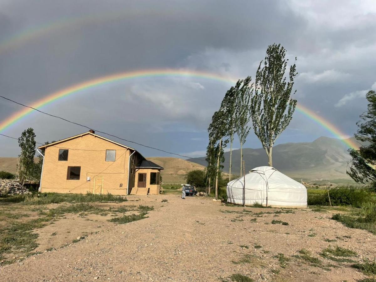 Kyzart Hotel & Horse Tours Bagysh Bagian luar foto