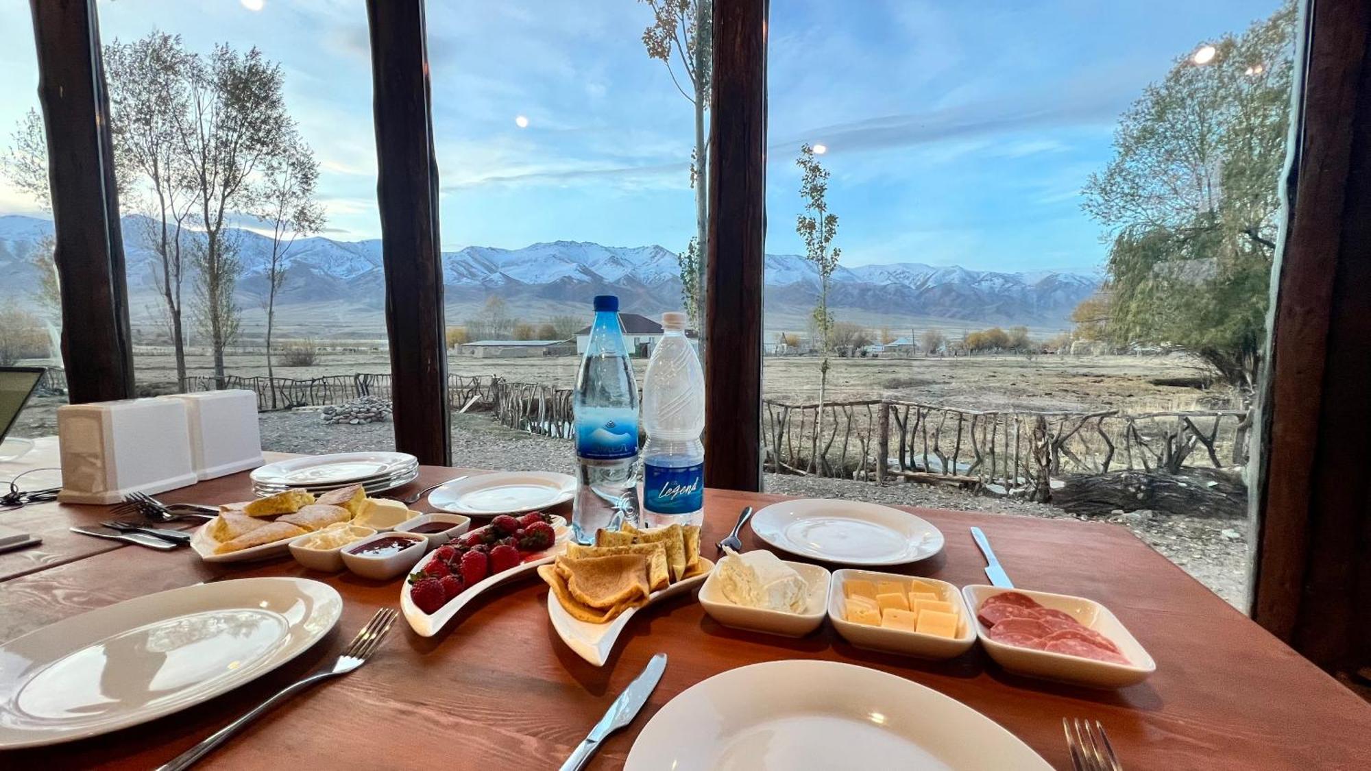 Kyzart Hotel & Horse Tours Bagysh Bagian luar foto