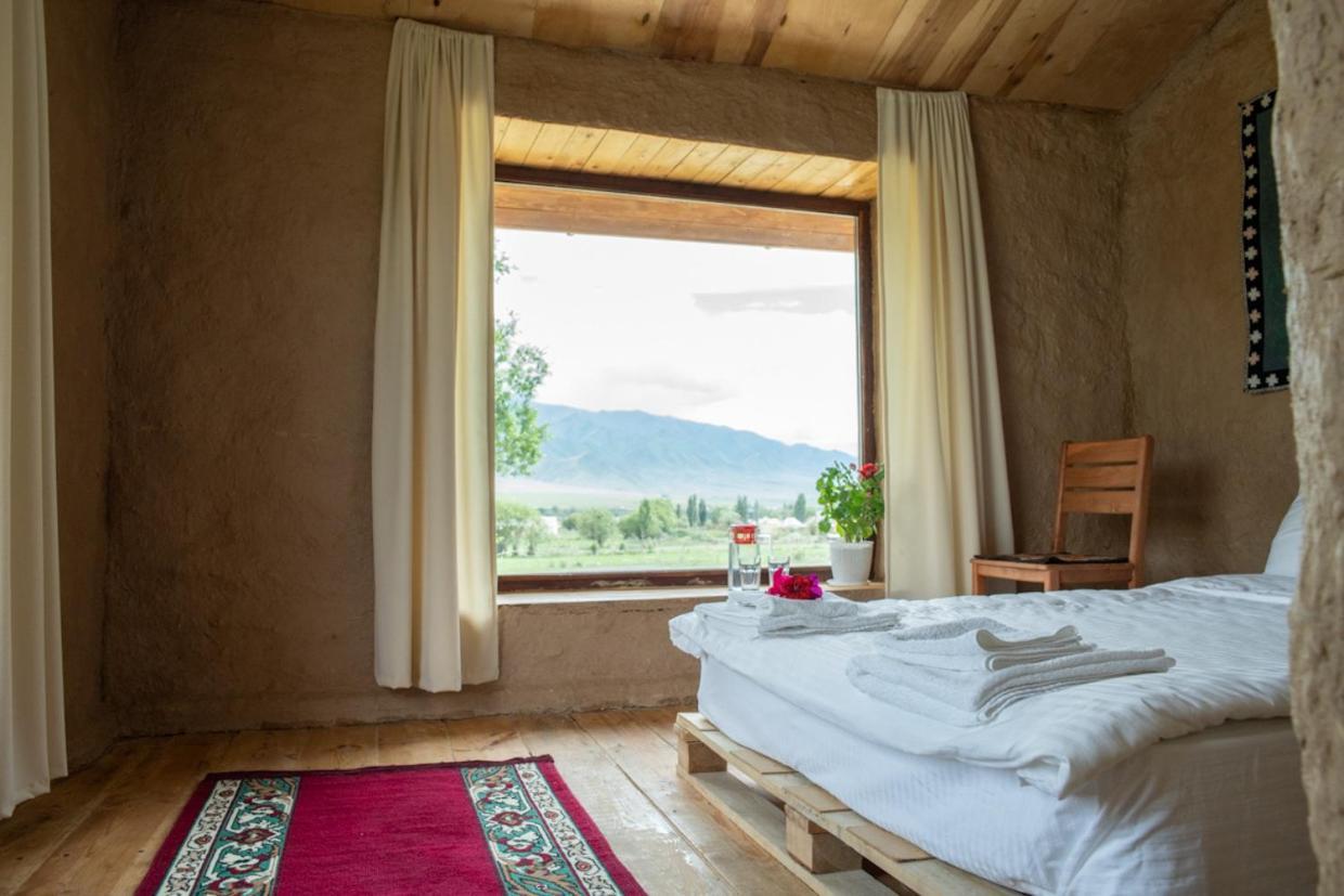 Kyzart Hotel & Horse Tours Bagysh Bagian luar foto