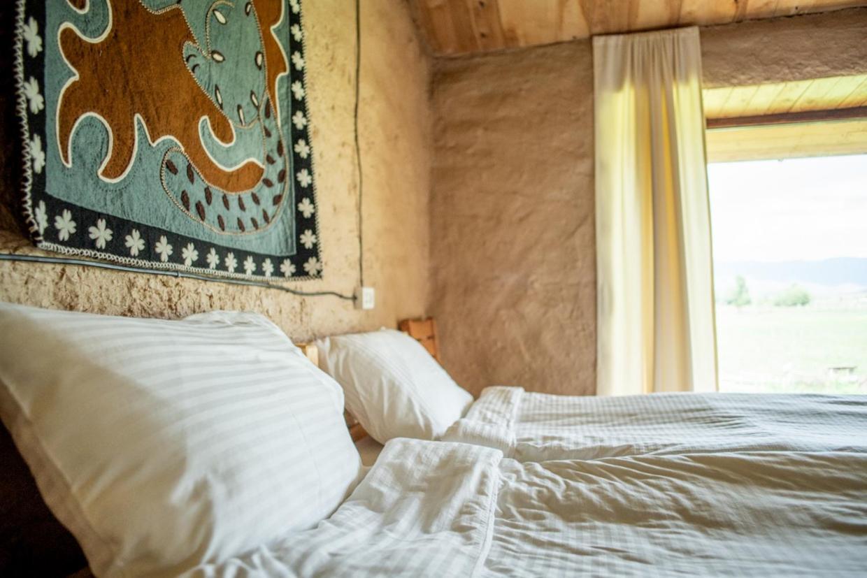 Kyzart Hotel & Horse Tours Bagysh Bagian luar foto
